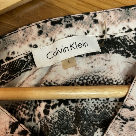 Calvin Klein pink&black snake pattern button up - Picture 2 of 3